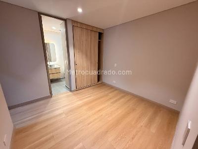 Apartamento de 3 alcobas en venta en Conquistadores, Medellín, 110 m² · foto 9 de 20