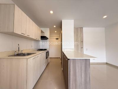 Apartamento de 3 alcobas en venta en Ancon Sur, Sabaneta, 60 m² · foto 2 de 19