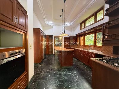 Casa de 4 alcobas en venta en La Calera, Medellín, 578 m² · foto 2 de 20