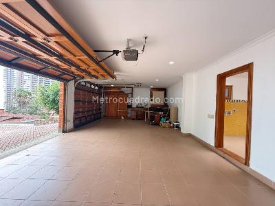 Casa de 4 alcobas en venta en La Calera, Medellín, 578 m² · foto 8 de 20