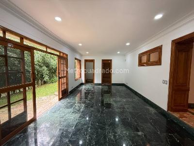 Casa de 4 alcobas en venta en La Calera, Medellín, 578 m² · foto 13 de 20