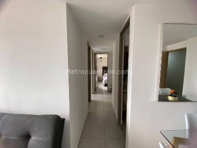 Apartamento de 3 alcobas en venta en San Gabriel, Itagüí, 55 m² · foto 5 de 10