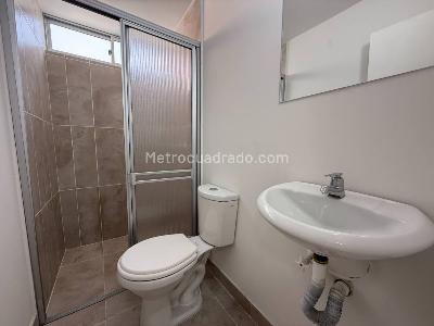 Casa de 5 alcobas en venta en Calasanz, Medellín, 273 m² · foto 3 de 20
