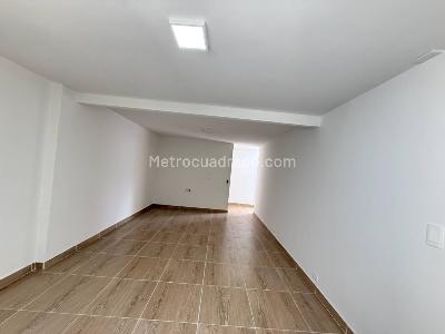 Casa de 5 alcobas en venta en Calasanz, Medellín, 273 m² · foto 5 de 20