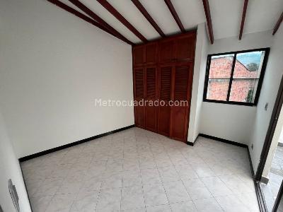 Apartamento de 3 alcobas en arriendo en La America, Medellín, 124 m² · foto 13 de 18