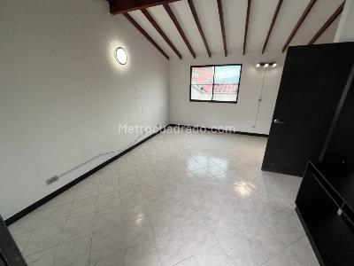 Apartamento de 3 alcobas en arriendo en La America, Medellín, 124 m² · foto 16 de 18