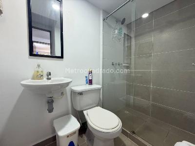 Apartamento de 3 alcobas en venta en Serramonte, Bello, 55 m² · foto 9 de 18