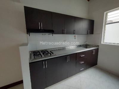 Apartamento en venta en Viviendas Del Sur, Itagüí · foto 2 de 13