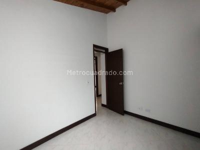 Apartamento en venta en Viviendas Del Sur, Itagüí · foto 8 de 13