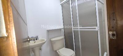 Apartamento de 3 alcobas en arriendo en La America, Medellín, 60 m² · foto 6 de 12