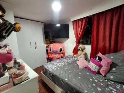 Apartamento en venta en Santander, Medellín · foto 3 de 13