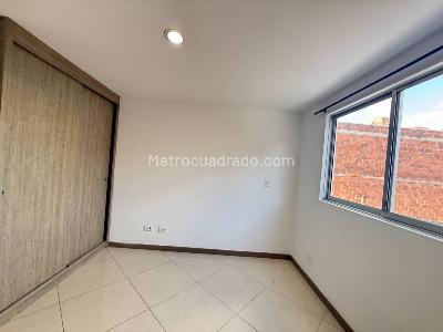 Apartamento de 3 alcobas en venta en San Jose Obrero, Bello, 86 m² · foto 15 de 17