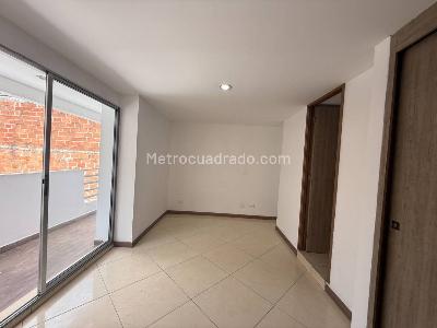 Apartamento de 3 alcobas en venta en San Jose Obrero, Bello, 86 m² · foto 7 de 17