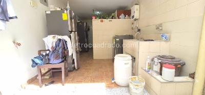 Casa de 4 alcobas en arriendo en El Velodromo, Medellín, 243 m² · foto 14 de 17