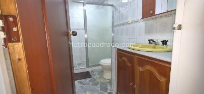 Casa de 4 alcobas en arriendo en El Velodromo, Medellín, 243 m² · foto 17 de 17