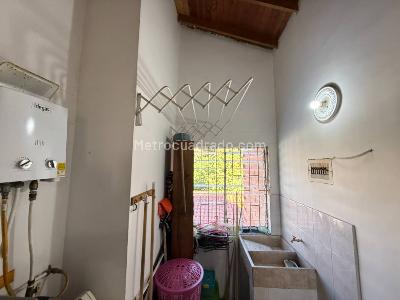 Apartamento en venta en Buenos Aires, Medellín · foto 2 de 14
