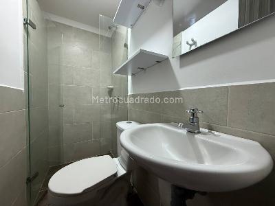 Apartaestudio en arriendo en Echavarria, Medellín, 26 m² · foto 3 de 9