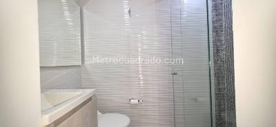 Apartamento de 3 alcobas en venta en Loma De Los Bernal, Medellín, 67 m² · foto 14 de 14
