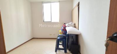 Apartamento en venta en Loma Del Indio, Medellín · foto 6 de 12