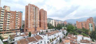 Apartamento de 3 alcobas en arriendo en Loma De Los Bernal, Medellín, 120 m² · foto 5 de 17