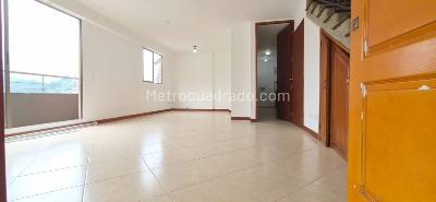 Apartamento de 3 alcobas en arriendo en Loma De Los Bernal, Medellín, 120 m² · foto 7 de 17