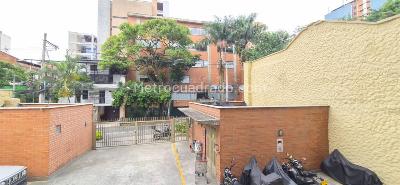 Apartamento en venta en Boston, Medellín · foto 4 de 13