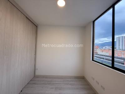 Apartamento de 3 alcobas en venta en Los Colores, Medellín, 84 m² · foto 12 de 20
