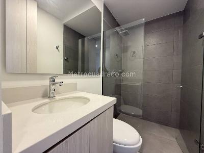 Apartamento de 3 alcobas en venta en Los Colores, Medellín, 84 m² · foto 7 de 20