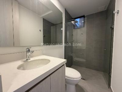 Apartamento en venta en Los Colores, Medellín · foto 10 de 20