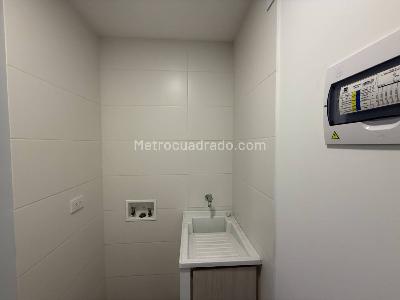 Apartamento en venta en Los Colores, Medellín · foto 3 de 20