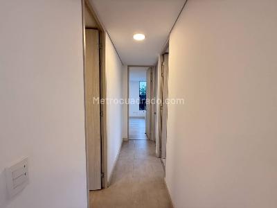 Apartamento en venta en Los Colores, Medellín · foto 8 de 20