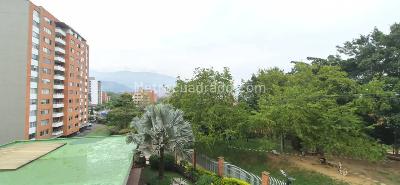 Apartamento en arriendo en Laureles, Medellín · foto 5 de 16