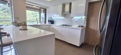 Apartamento en Arriendo, Loma De Los Bernal, Medellín