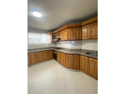 Apartamento de 4 alcobas en venta en Santa Monica Residencial, Cali, 248 m² · foto 10 de 20