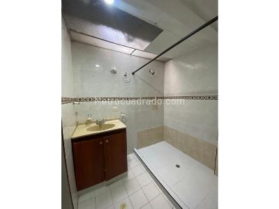 Apartamento de 4 alcobas en venta en Versalles, Cali, 97 m² · foto 15 de 20