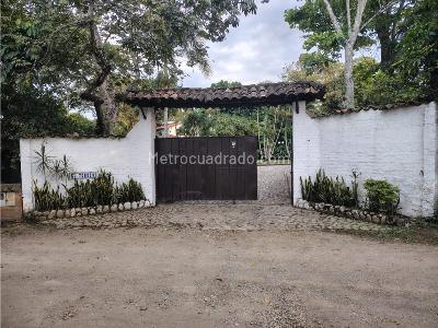 Casa de 5 alcobas en venta en Kachipay, Cali · foto 2 de 19