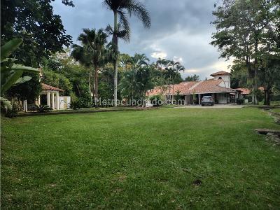 Casa de 5 alcobas en venta en Kachipay, Cali · foto 17 de 19