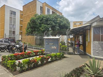 Apartamento de 3 alcobas en venta en Brisas De Los Alamos, Cali, 55 m² · foto 1 de 14