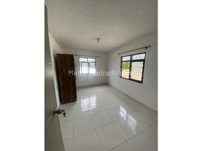 Apartamento de 2 alcobas en arriendo en El Dorado, Cali, 70 m² · foto 3 de 9