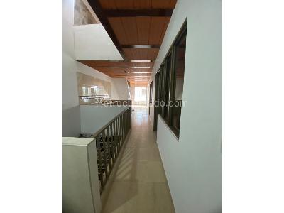 Apartamento de 2 alcobas en arriendo en La Nueva Base, Cali, 70 m² · foto 2 de 13