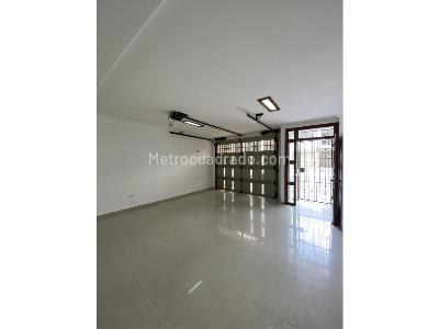 Casa de 5 alcobas en venta en El Ingenio, Cali, 222 m² · foto 3 de 20