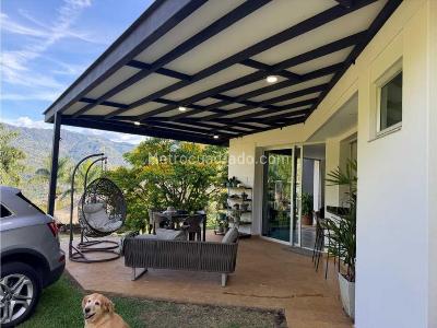Casa de 4 alcobas en venta en Copacabana, Medellín, 730 m² · foto 6 de 20