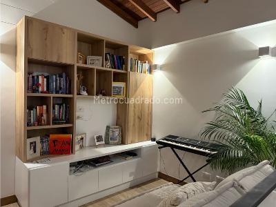 Casa de 3 alcobas en venta en San Lucas, Envigado, 167 m² · foto 8 de 11