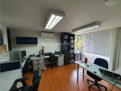 Casa de 5 alcobas en venta en El Poblado, Medellín, 420 m² · foto 5 de 12