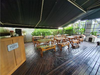 Casa de 5 alcobas en venta en El Poblado, Medellín, 420 m² · foto 7 de 12
