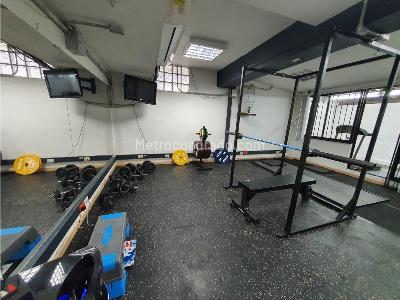 Casa de 5 alcobas en venta en El Poblado, Medellín, 420 m² · foto 10 de 12