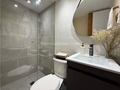 Casa de 3 alcobas en venta en El Poblado, Medellín, 93 m² · foto 10 de 13