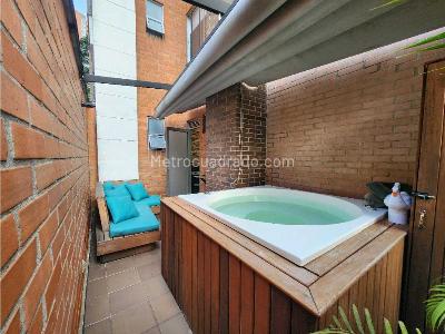 Apartamento en venta en El Esmeraldal, Envigado · foto 2 de 10