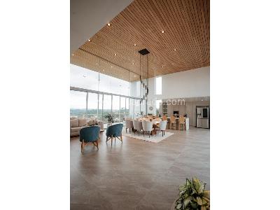 Casa de 4 alcobas en venta en Aeropuerto Via Guarne, Rionegro, 411 m² · foto 19 de 20