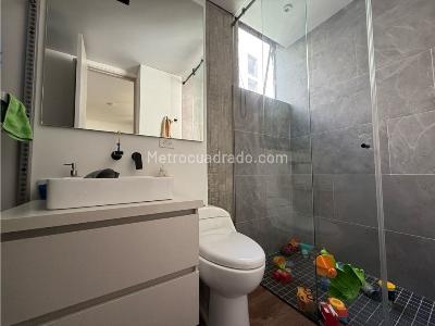 Apartamento de 3 alcobas en venta en Poblado El Campestre, Medellín, 230 m² · foto 14 de 16
